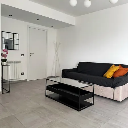 Airport Loft - Casa Giulia Апартаменты *